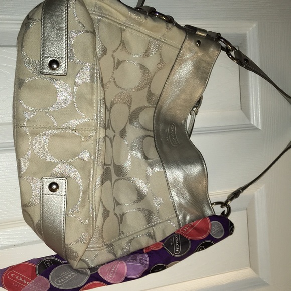 Coach Zoe hobo bag - Picture 1 of 7